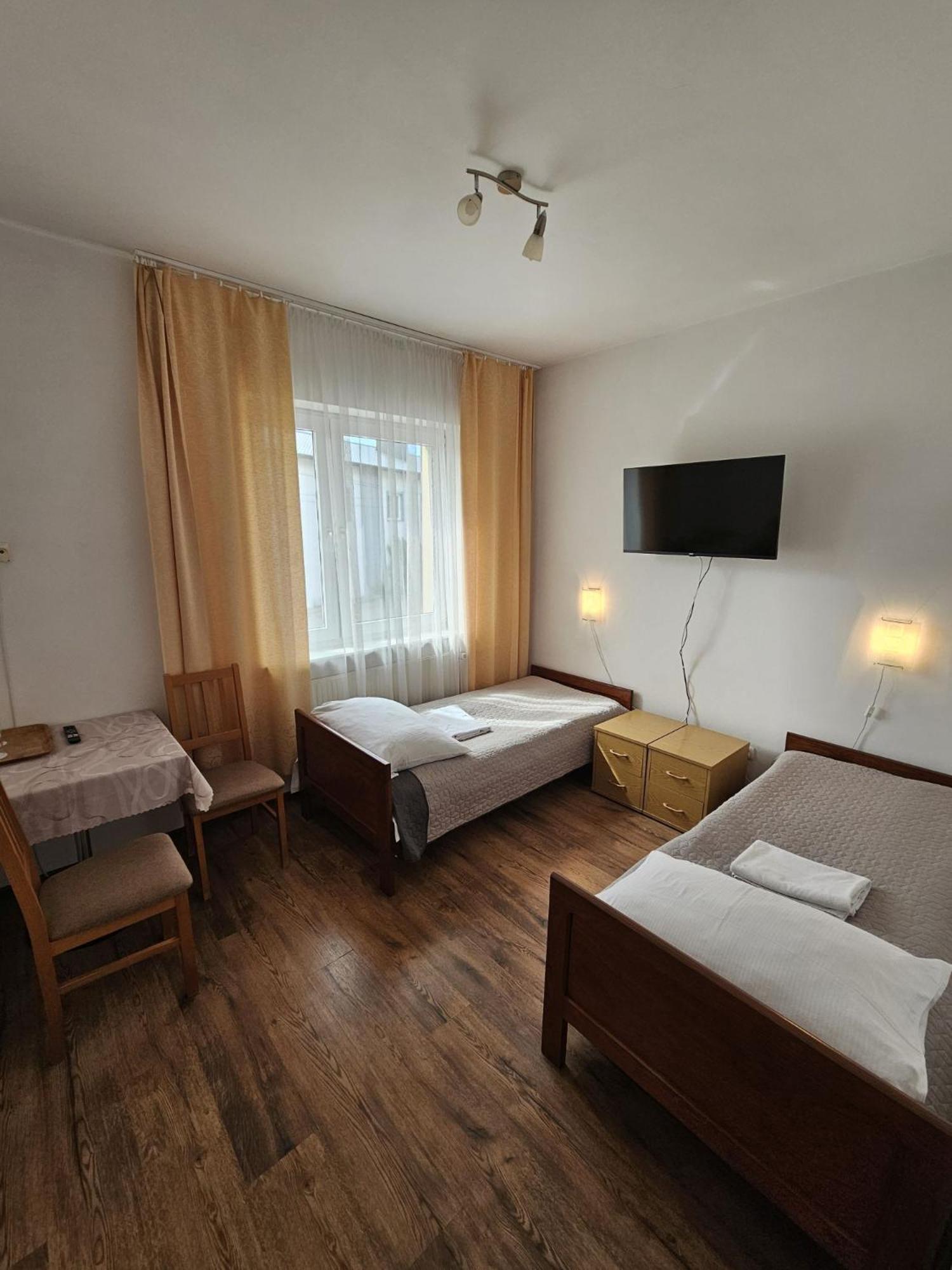 Hotel Eden 24H Rzeszów Exteriér fotografie